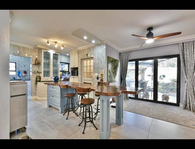 4 BEDROOM HOUSE FOR SALE IN MEYERSDAL